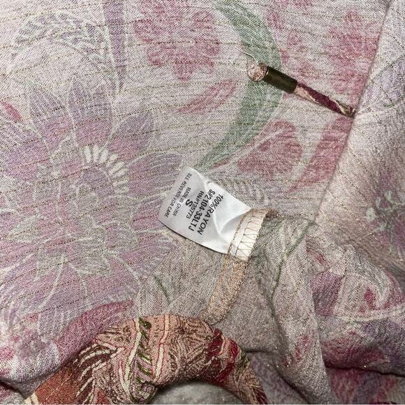 VICI Womens blouse Pink Red Floral Metallic Threading Flowy Boho top Size SM - Picture 10 of 10